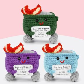 الدعم العاطفي Dumpster Fire Crochet Doll ، وهو مكاتب مكتبية مضحكة مصنوعة يدويًا. in Kuwait