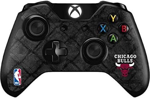 ملصق Skinit المخصص للألعاب متوافق مع وحدة تحكم Xbox One - تصميم مرخص رسميًا من NBA Chicago Bulls Dark Rust in Kuwait