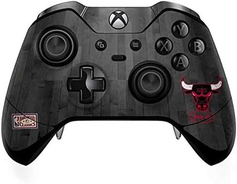 غلاف Skinit المخصص للألعاب متوافق مع وحدة تحكم Xbox One Elite - تصميم كلاسيكيات الخشب الصلب المرخص رسميًا من NBA Chicago Bulls in Kuwait