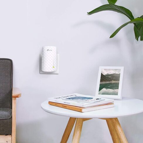 TP-Link WiFi repeaters (6.0 x 3.0 x 2.5) in Saudi Arabia