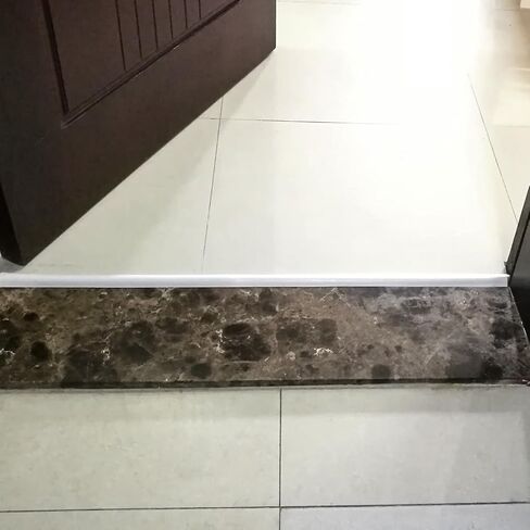 مانع مسودة تحت الباب، مانع مسودة، شريط مطاطي ذاتي اللصق أسفل الباب، شريط عازل للطقس تحت الباب، سدادة فجوة الباب، عازل للصوت، عازل للضوضاء، بطول 39 بوصة (أبيض) in Kuwait