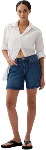GAP Women's 5" Short in Saudi Arabia