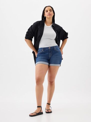 GAP Women's 5" Short in Saudi Arabia