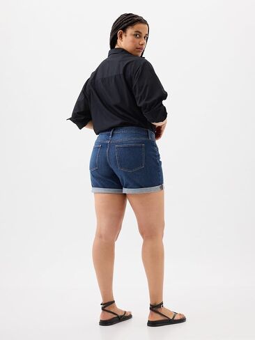 GAP Women's 5" Short in Saudi Arabia