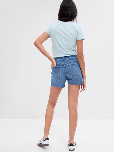 GAP Women's 5" Short in Saudi Arabia