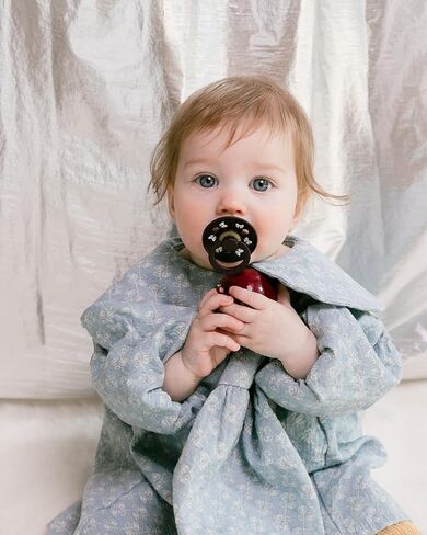BIBS Colour Holiday Pacifier 2-Pack, BPA Free Pacifier, Round Nipple. Natural Rubber Latex, Made in Denmark, Size 1 (0-6 Months), Ivory/Plum in Saudi Arabia