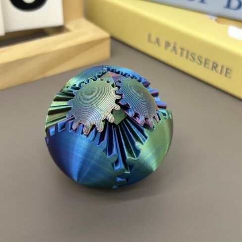3D Printed 6CM/2.36-inch rotatable Spherical Desktop Statue Ornament in Saudi Arabia