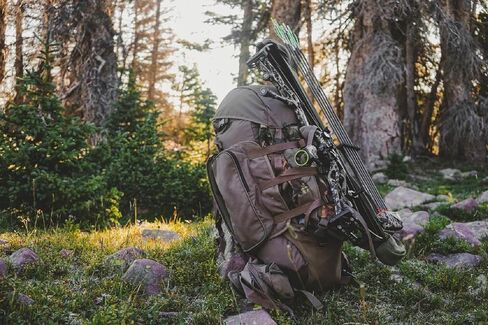 Horn Hunter Full Curl Combo - Hunting Spacious Modular 2-Piece Hybrid Curl Frame Pack & Forky Day Pack Backpack in Kuwait