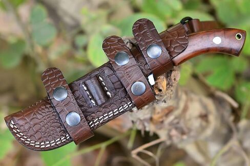 سكين Bushcraft، سكين صيد بغمد، سكين حزام بمقبض من خشب الورد، سكين بشفرة من الفولاذ عالي الكربون (الوحش) in Saudi Arabia