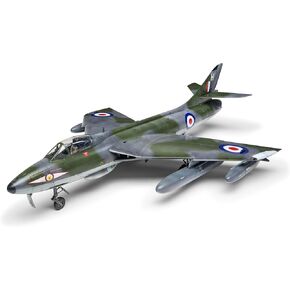 مجموعة هدايا طائرة Airfix Model Airplane - A06108 De Havilland Vampire FB.5/FB.9 ، مجموعات طرازات الطائرات البلاستيكية للبالغين والأطفال 14+ ، مستوى المهارة 2 ، 1:48 النماذج العسكرية WW2 ، نموذج طائرة حقيقية in Kuwait