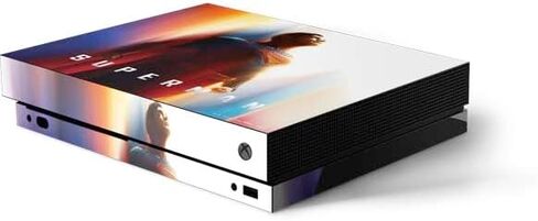 ملصق Skinit المخصص للألعاب متوافق مع وحدة تحكم Xbox One X - شعار DC Comics Superman Comic Pattern المرخص رسميًا باللون الأحمر in Kuwait