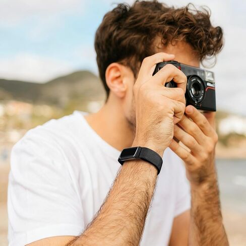 حزام رياضي Bandletic متوافق مع نطاقات Fitbit Charge 6/5 للرجال والنساء، أشرطة معصم متينة من النايلون الناعم مع إبزيم مغناطيسي على شكل حرف V لمتتبع اللياقة البدنية Fitbit Charge 5/6 in Kuwait