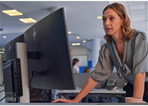 كمبيوتر مكتبي HP EliteDesk 8 G1i - Intel Core Ultra 7 265T - تقنية vPro - 16 جيجابايت - 512 جيجابايت SSD - سطح مكتب صغير - مقبس أسود - شريحة Intel Q870 - Windows 11 Pro - Intel DDR5 SDRAM - لوحة مفاتيح باللغة الإنجليزية in Kuwait