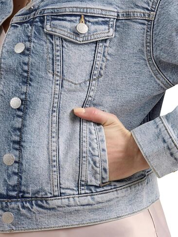 Rock & Republic Women's Aria Boxy Crop Denim Jacket in Saudi Arabia