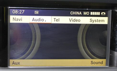 كابل واجهة وسائط AUX متوافق مع مقبس Mercedes Benz 2010-2016 MMI بطول 3.5 مم بطول 120 سم in Kuwait