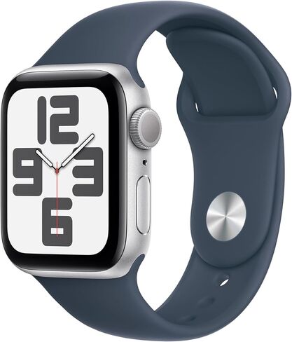 Apple Watch SE (الجيل الثاني) [GPS 40mm] - هيكل من الألومنيوم الفضي مع حزام رياضي باللون الأزرق العاصف، S/M (تم تجديد Premium) in Saudi Arabia