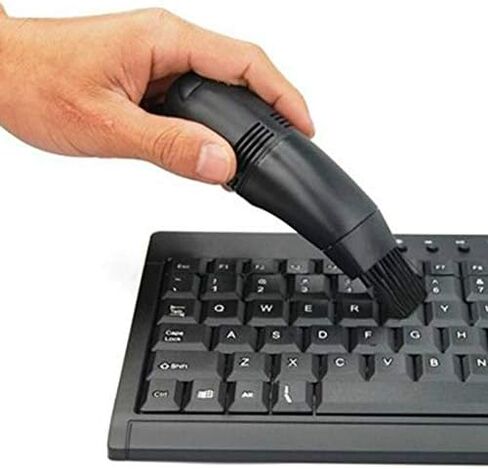 مكنسة كهربائية صغيرة لسطح المكتب USB مع فرش (عشوائي) in Saudi Arabia