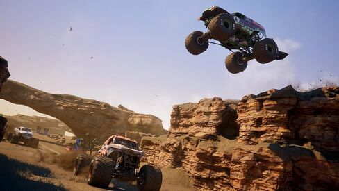 Monster Jam Showdown Game for Xbox Series X and Xbox One - Edition of the First D in Saudi Arabia