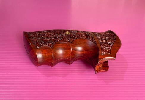 Hardwood Handgun Grips Compatible with Smith and Wesson K/L Frame Square Butt Revolvers Finger Groove Checkered Design Deluxe Classic Handmade Craft Handcraft in Kuwait