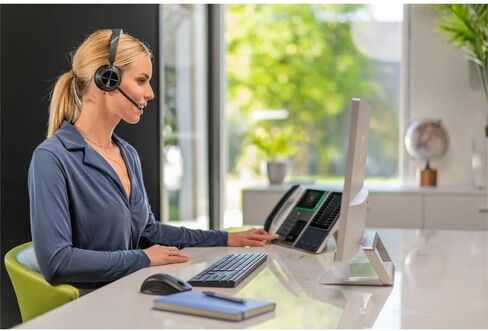 سماعة رأس Poly Voyager 4310-M Microsoft Teams USB-A معتمدة +BT700 dongle TAA - شهادة Microsoft TeamsUSB Type A - سلكية/لاسلكية - بلوتوث in Saudi Arabia