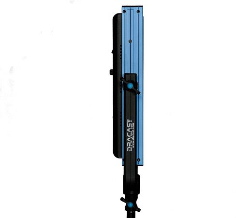 مجموعة مصابيح Dracast Pro Series LED1000 Daylight LED 3 مع لوحات بطارية ذهبية وحوامل إضاءة in Saudi Arabia