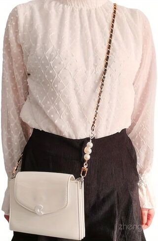 Long Mobile Phone Lanyard, Crossbody Mobile Phone Strap, Fashionable Women in Saudi Arabia