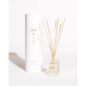 Brooklyn Candle Studio Reed Scent Diffuser Set | Santorini | Calming, Relaxing, Essential Botanical Aroma Oil | 8 Rattan Diffuser Reeds | 4.4 oz