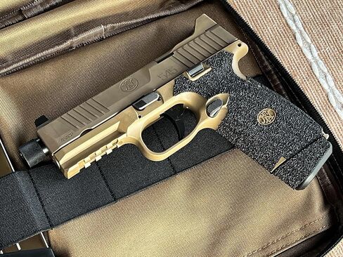 شريط قبضة مسدس Handleitgrips متوافق مع FN 545 وFN 510 - شريط قبضة مسدس مطاطي أسود، سهل التركيب، قطع غيار وإكسسوارات المسدس، مملوكة للمحاربين القدامى، صنع في الولايات المتحدة الأمريكية in Saudi Arabia