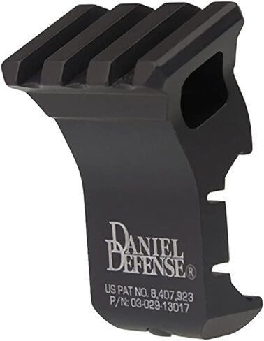 دانيال ديفينس 1 أوكلوك أوفست بيكاتيني ريل، أسود - 03-029-13017 in Kuwait