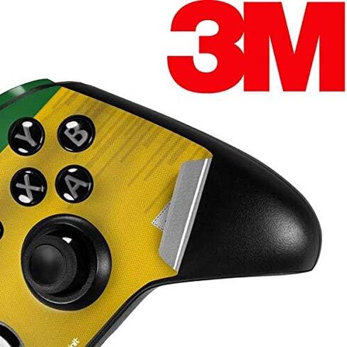 ملصق Skinit المخصص للألعاب متوافق مع وحدة تحكم Xbox One Elite - تصميم علم كرة القدم البرازيلي المصمم في الأصل in Saudi Arabia