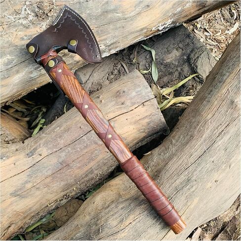 فأس من طراز Ragnar Lothbrok Viking مع شفرة من الفولاذ الكربوني المُشكل، ومقبض مصنوع يدويًا من خشب الورد وغمد جلدي مزخرف | هدية رائعة مستوحاة من نورس للرجال in Kuwait