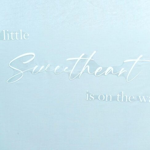 ملصق حائط A Little Sweetheart is On The Way - ملصق حائط لحفلة عيد الحب لقوس البالون، يكشف عن الجنس على شكل قلب فتاة أو فتى مع ملصق قلوب للحفلات in Kuwait