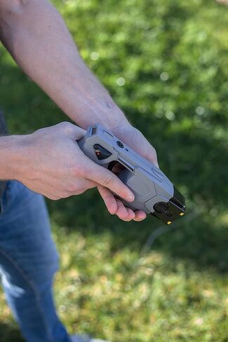 الدفاع عن العجز العصبي العضلي (NMI) | TASER X1 بواسطة Axon | جهاز دفاع عن النفس بدرجة احترافية مع خراطيش قابلة للاستبدال، وسلامة متكاملة، ومجموعة كاملة in Kuwait