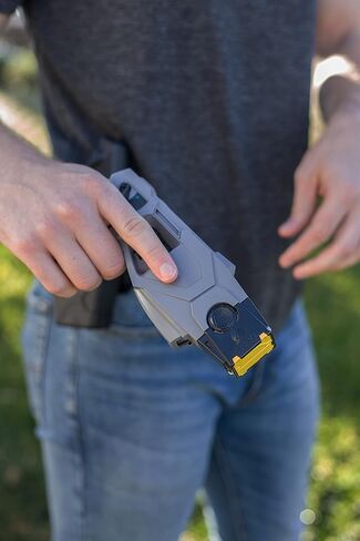 الدفاع عن العجز العصبي العضلي (NMI) | TASER X1 بواسطة Axon | جهاز دفاع عن النفس بدرجة احترافية مع خراطيش قابلة للاستبدال، وسلامة متكاملة، ومجموعة كاملة in Kuwait