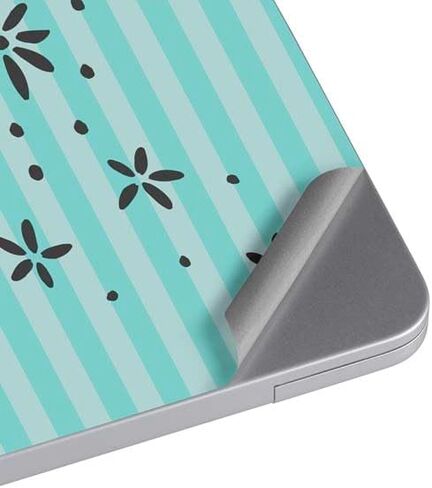 غلاف كمبيوتر محمول من Skinit متوافق مع جهاز MacBook Air 13.6in M2 (2022) - صورة ظلية مرخصة رسميًا من Disney Alice in Wonderland (رسوم متحركة) بتصميم المرآة in Kuwait