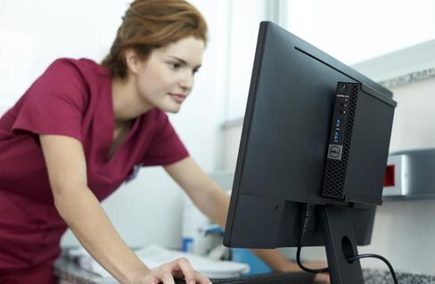 أجهزة الكمبيوتر المكتبية الصغيرة Dell OptiPlex 3040 Micro PC، Intel Core i5-6500T، ذاكرة الوصول العشوائي 8 جيجابايت، 256 جيجابايت SSD، WiFi، بلوتوث، لوحة المفاتيح والماوس، Windows 11 Pro (متجدد) in Kuwait