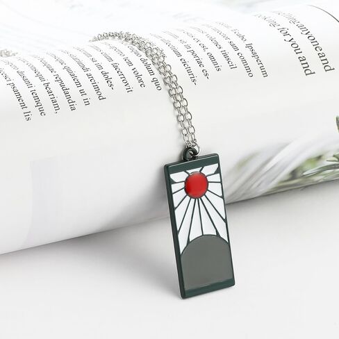 Bulbasaur شيطان قلادة معدنية القاتل كامادو تانجيرو القلائد طبقة مزدوجة قلادة صغيرة سحر القلائد في سن المراهقة هدية الاشياء العصرية مجوهرات هدية in Kuwait