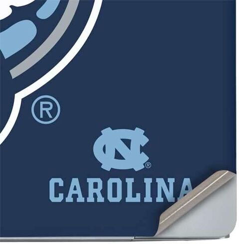 غلاف الكمبيوتر المحمول Skinit متوافق مع HP Elitebook 840 G6 (2019) - تصميم أيقونة North Carolina Tar Heels مرخص رسميًا in Kuwait