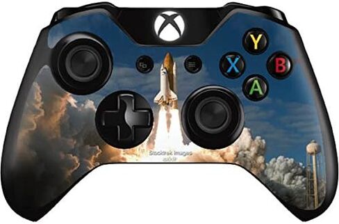 غلاف Skinit المخصص للألعاب المتوافق مع وحدة تحكم Xbox One - تصميم مكوك الفضاء Atlantis Liftoff المصمم في الأصل in Saudi Arabia