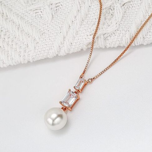 Pearl Pendant Necklace 9-10mm Pearls and Cubic Zirconia necklace with 16" Box Chain Plating 18K Gold Pearl Necklace for Women Real Pearl Necklaces in Kuwait