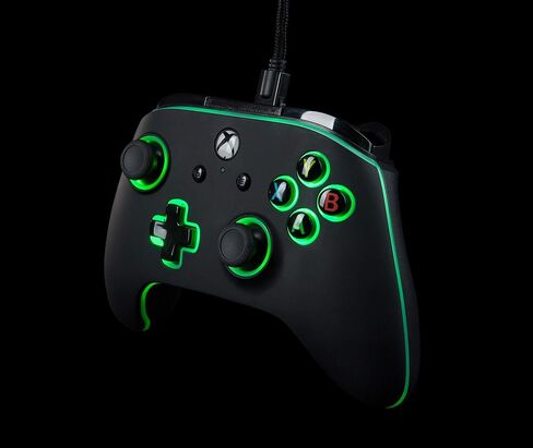 وحدة التحكم السلكية المضيئة المحسنة PowerA Spectra لأجهزة Xbox One، لوحة الألعاب، وحدة تحكم ألعاب الفيديو السلكية، وحدة تحكم الألعاب، Xbox One، تعمل مع Xbox Series X|S in Kuwait