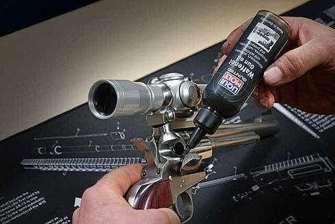 مجموعة زيوت وشحوم الأسلحة النارية من LIQUI MOLY GUNTEC - مجموعة أدوات تشحيم وتنظيف الأسلحة النارية | حماية CLP للمسدسات والبنادق والبنادق | مجموعة العناية بالأسلحة الألمانية المتميزة in Saudi Arabia