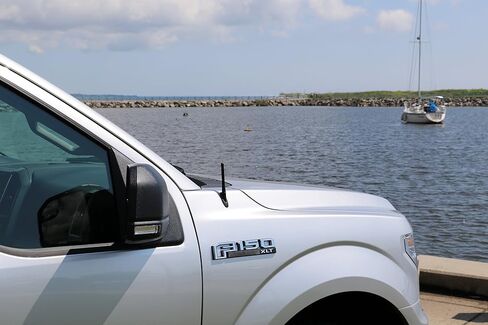 AntennaMastsRus - Made in USA - 4 Inch Black Aluminum Antenna is Compatible with Chevrolet Camaro (1982-2002) in Saudi Arabia