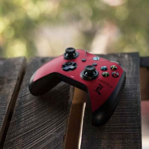 ملصق Skinit المخصص للألعاب متوافق مع وحدة تحكم Xbox One S - تصميم مرخص رسميًا من College Louisville Cardinals in Kuwait