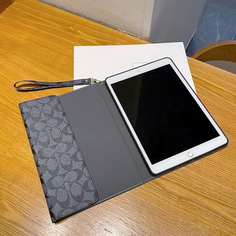 حافظة iPad 10.9 بوصة مقاومة للصدمات متوافقة مع iPad الجيل العاشر والحادي عشر (A16 / 2025/2022)، غطاء فوليو عالي التحمل مع خاصية النوم/الاستيقاظ التلقائي، حزام يد للنساء والرجال in Kuwait