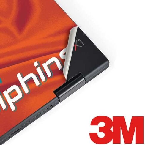 غلاف كمبيوتر محمول من Skinit متوافق مع Thinkpad X1 Yoga (الجيل الثالث 2018) - تصميم NFL Miami Dolphins المرخص رسميًا in Kuwait