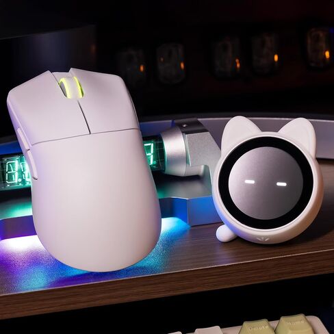 ماوس ألعاب WLMOUSE Huan 48 جرام خفيف الوزن للغاية من سبائك المغنيسيوم، مستقبل صوت وعرض 8K، لاسلكي/سلكي مزدوج 8K، مستشعر PAW3950HS، إضاءة عجلة RGB، نورديك 54H20 (فضي (مفتاح OM)) in Kuwait