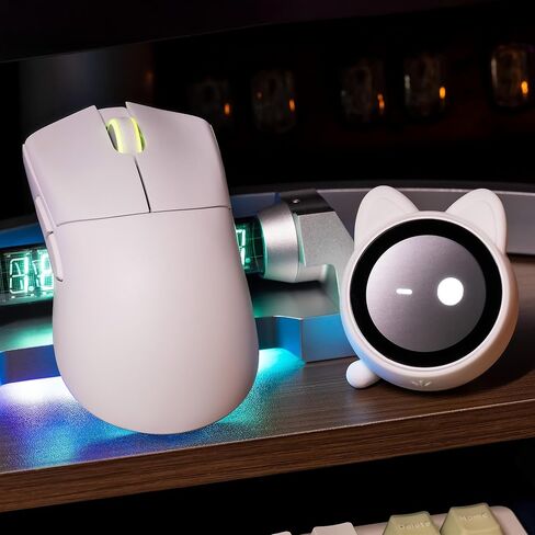 ماوس ألعاب WLMOUSE Huan 48 جرام خفيف الوزن للغاية من سبائك المغنيسيوم، مستقبل صوت وعرض 8K، لاسلكي/سلكي مزدوج 8K، مستشعر PAW3950HS، إضاءة عجلة RGB، نورديك 54H20 (فضي (مفتاح OM)) in Kuwait
