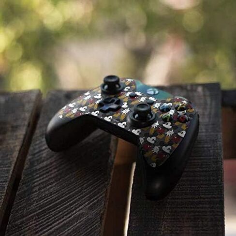 غلاف Skinit المخصص للألعاب متوافق مع وحدة تحكم Xbox One - تصميم بنمط كلاسيكي ميكي ماوس من ديزني مرخص رسميًا in Kuwait