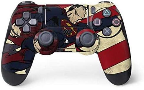 ملصق Skinit المخصص للألعاب متوافق مع وحدة تحكم PS4 - تصميم صندوق كلاسيكي مرخص رسميًا من DC Comics Superman in Kuwait